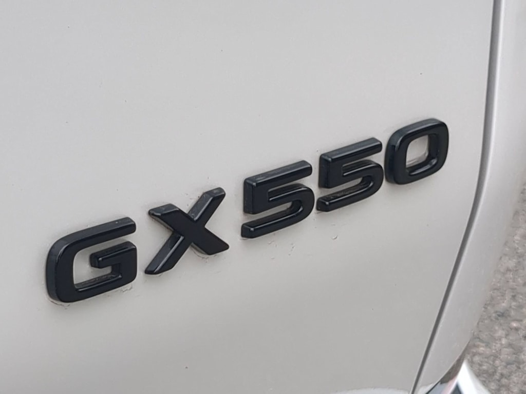 Thumbnail: 2024 Lexus ES - 26