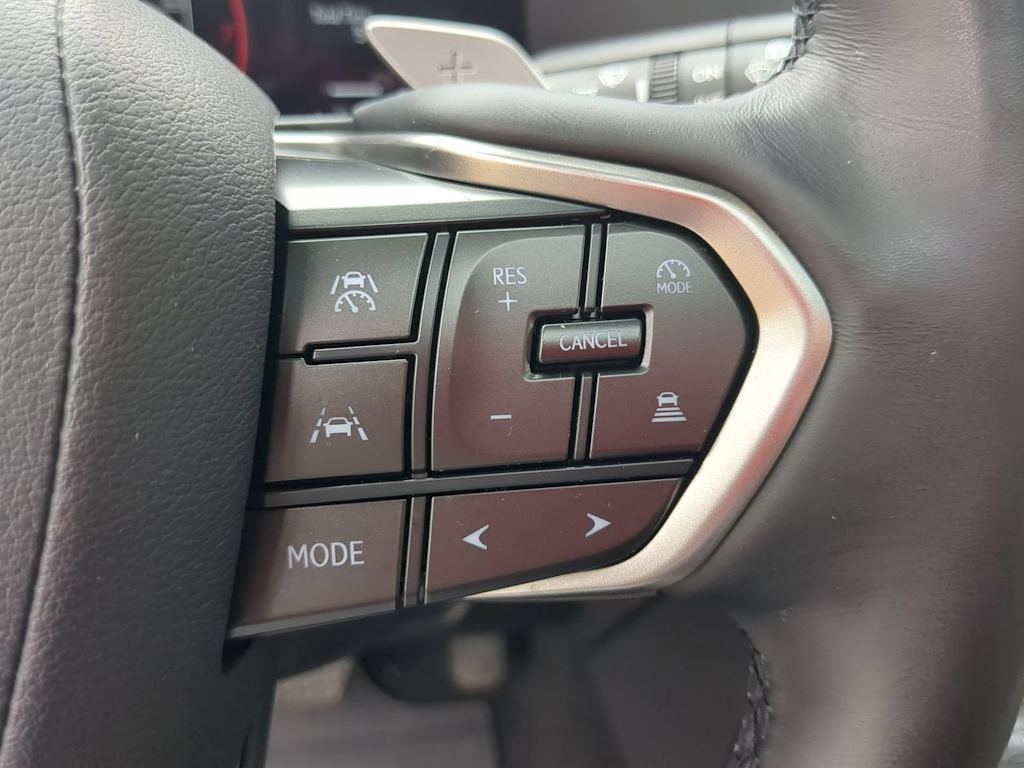 Thumbnail: 2024 Lexus ES - 33