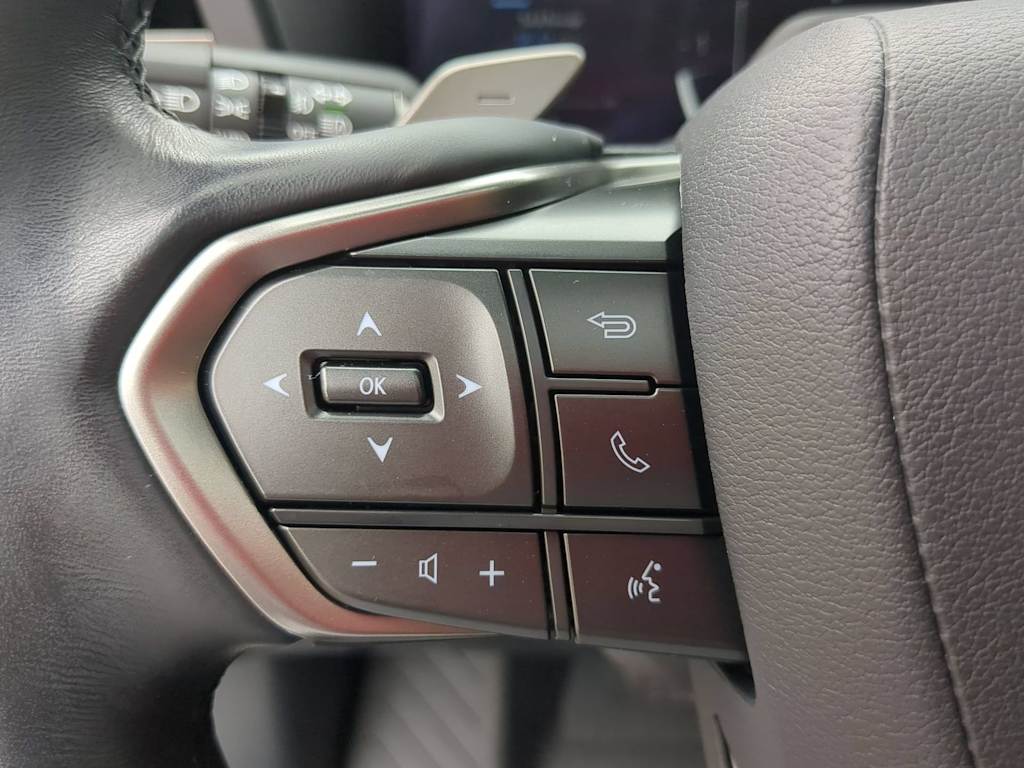 Thumbnail: 2024 Lexus ES - 32