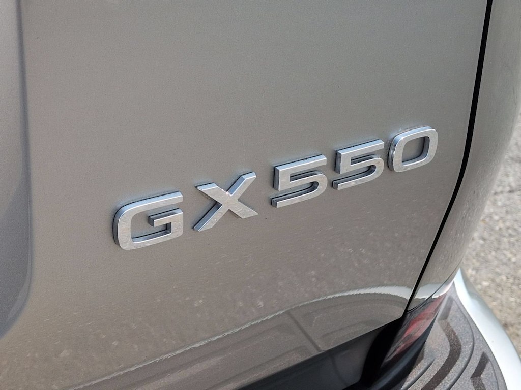 Thumbnail: 2025 Lexus ES - 26