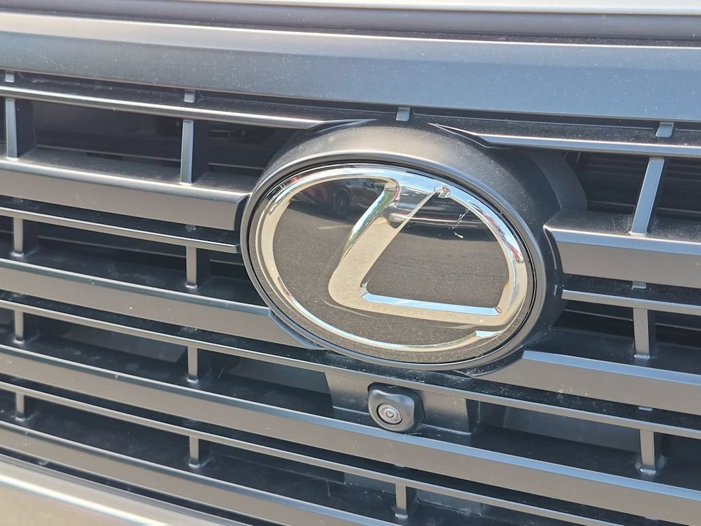 Thumbnail: 2025 Lexus ES - 6