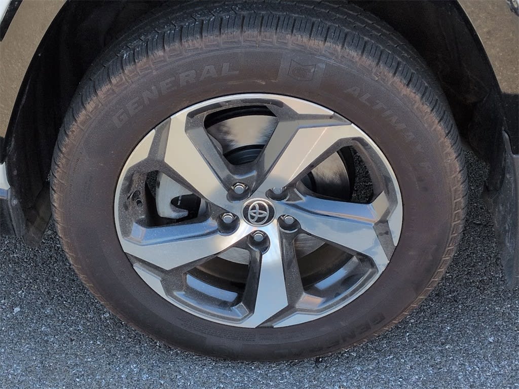 Thumbnail: 2022 Toyota RAV4 - 7