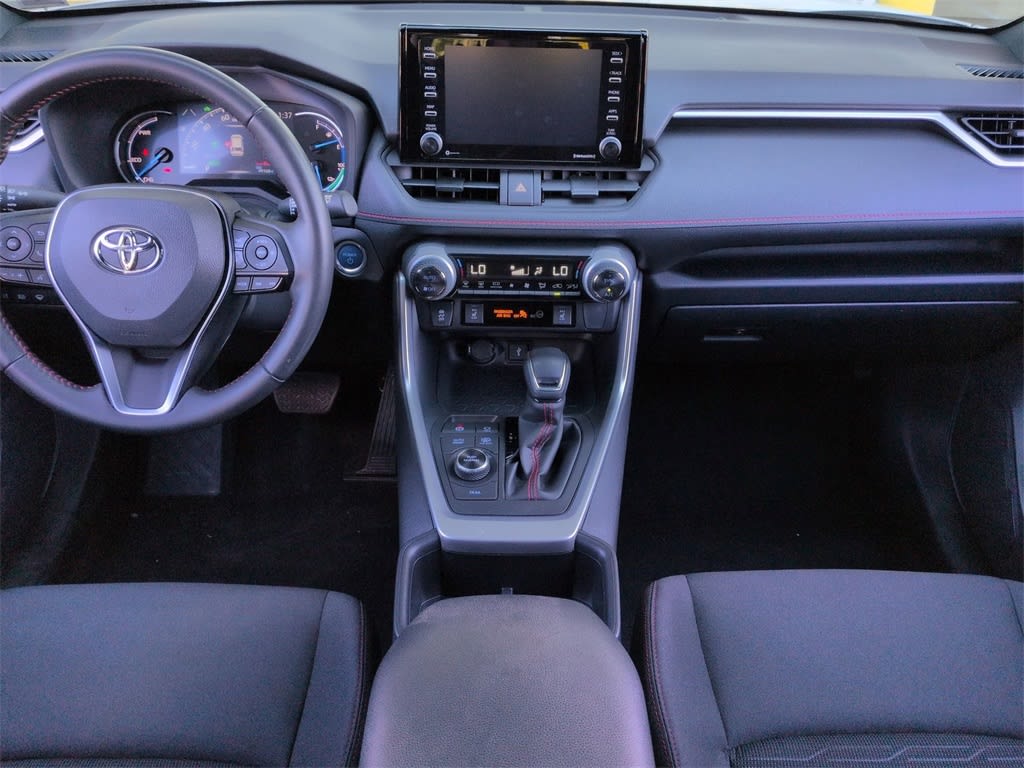 Thumbnail: 2022 Toyota RAV4 - 9