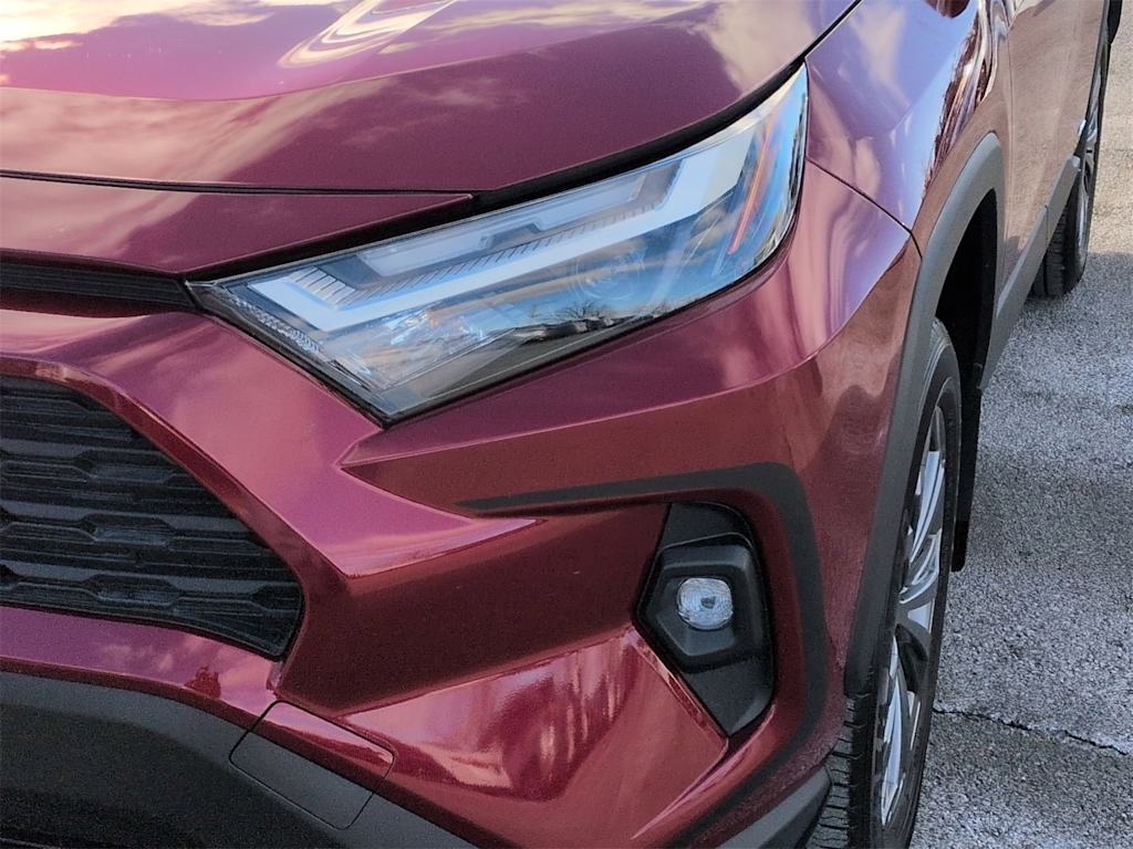 Thumbnail: 2022 Toyota RAV4 - 26