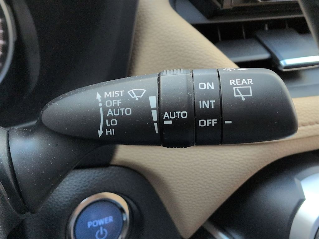 Thumbnail: 2022 Toyota RAV4 - 35