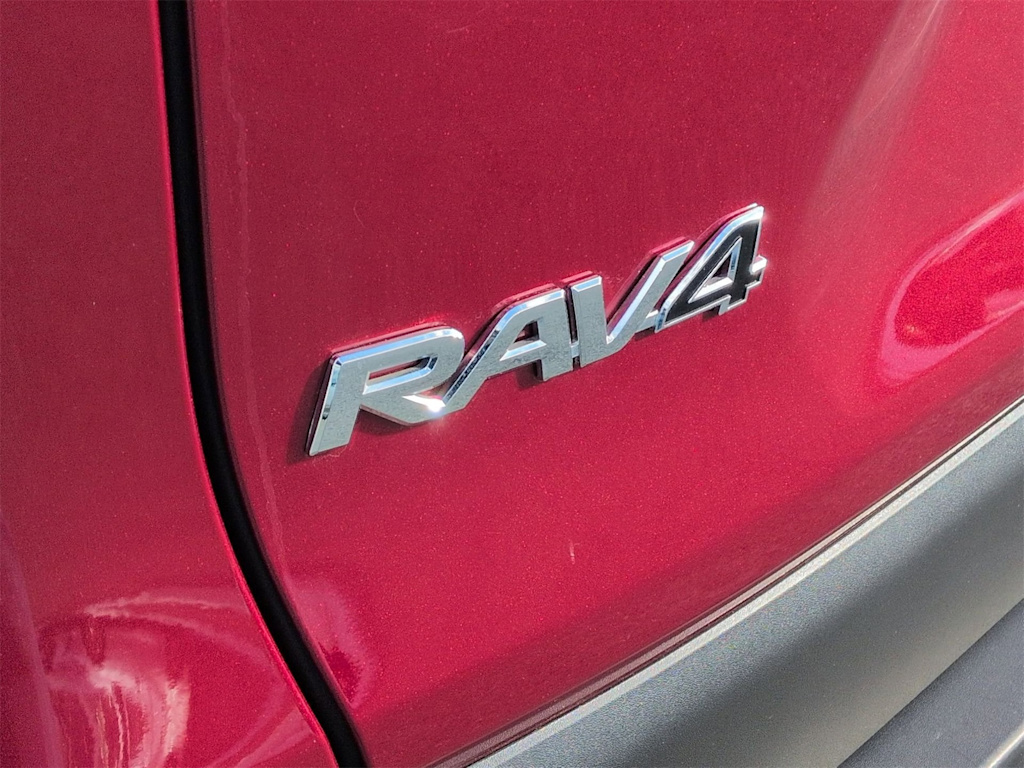 Thumbnail: 2022 Toyota RAV4 - 27