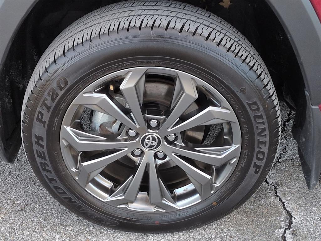 Thumbnail: 2022 Toyota RAV4 - 7