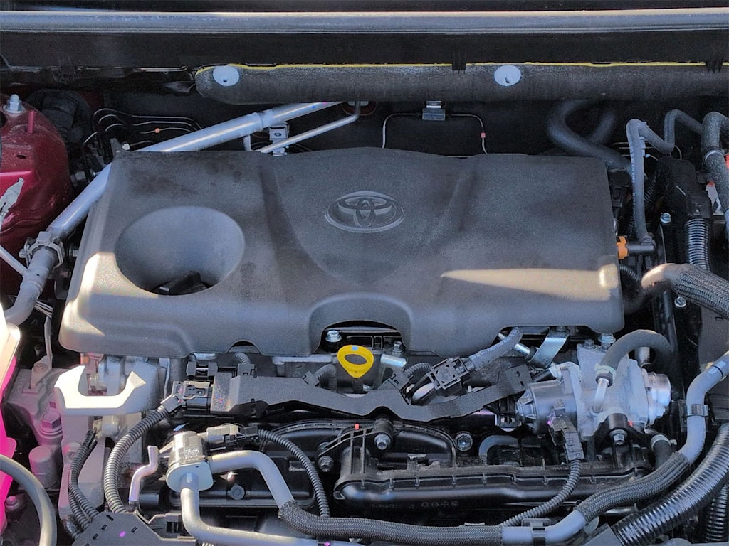 Thumbnail: 2022 Toyota RAV4 - 8