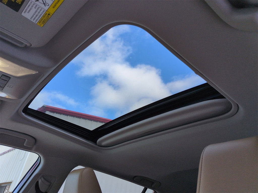 Thumbnail: 2022 Toyota RAV4 - 29