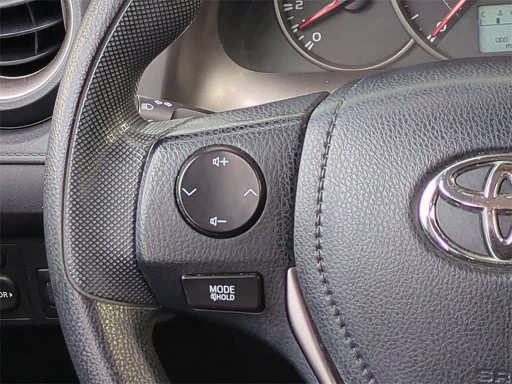 Thumbnail: 2016 Toyota RAV4 - 30