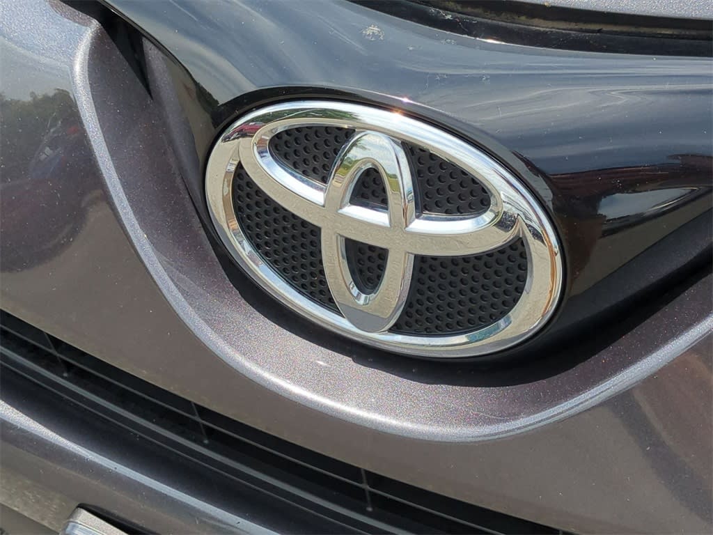 Thumbnail: 2016 Toyota RAV4 - 6