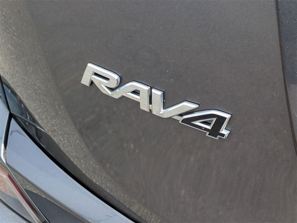 Thumbnail: 2016 Toyota RAV4 - 26