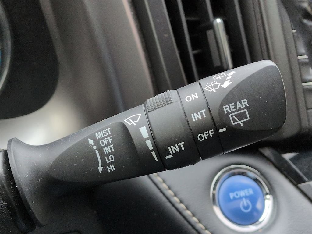 Thumbnail: 2016 Toyota RAV4 - 34