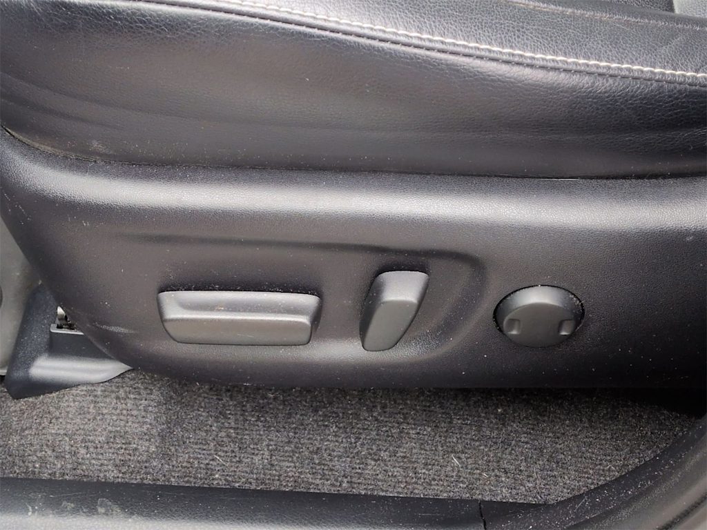 Thumbnail: 2016 Toyota RAV4 - 27