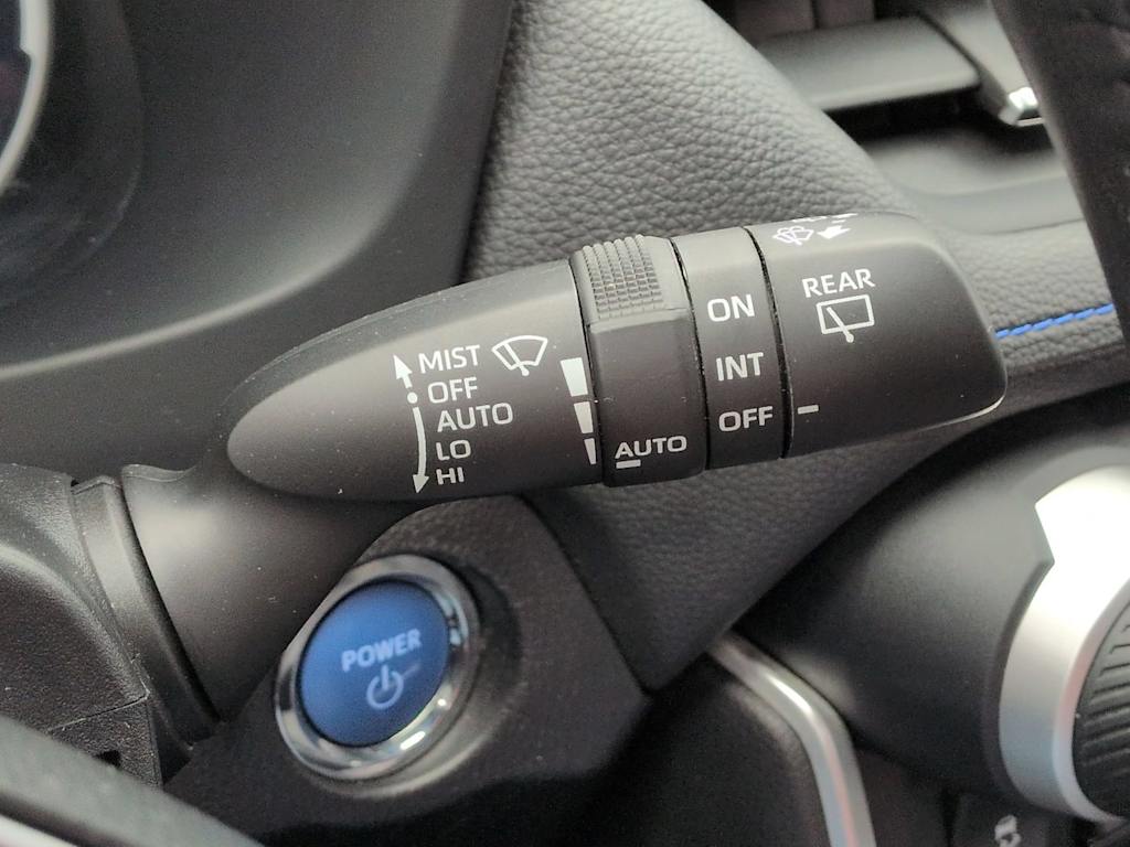 Thumbnail: 2021 Toyota RAV4 - 35