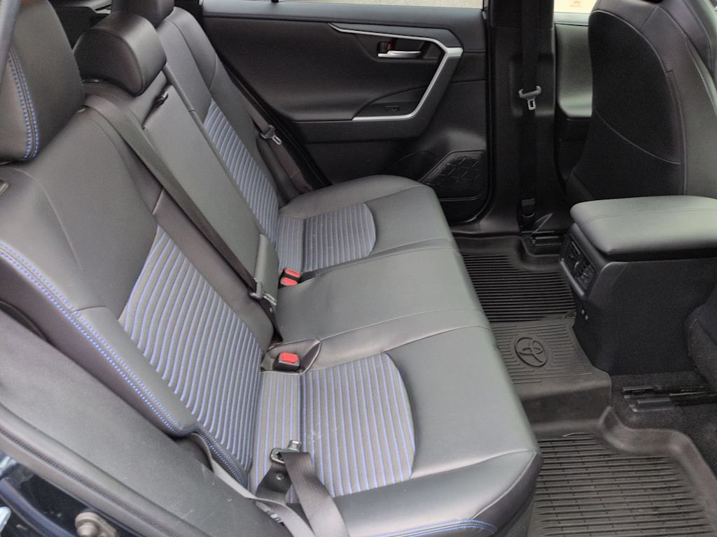 Thumbnail: 2021 Toyota RAV4 - 30
