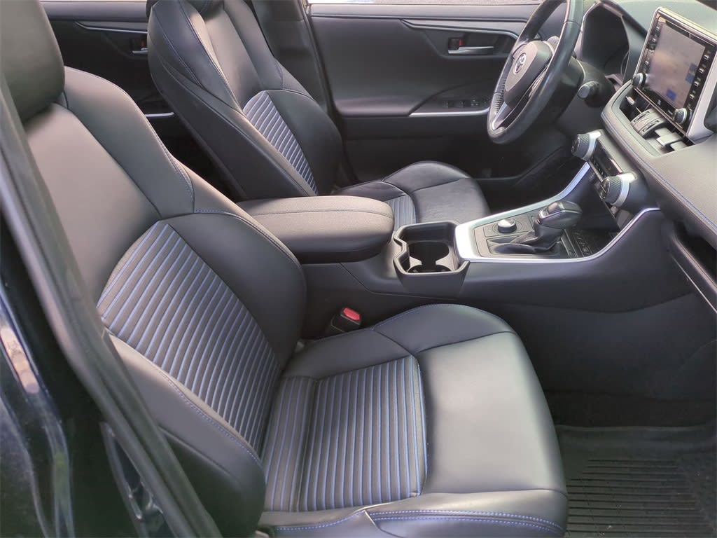Thumbnail: 2019 Toyota RAV4 - 11