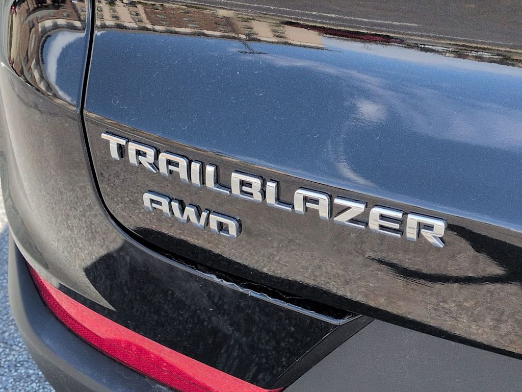 Thumbnail: 2023 Chevrolet TrailBlazer - 27