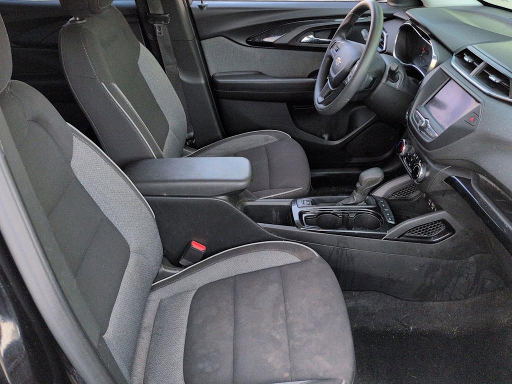 Thumbnail: 2023 Chevrolet TrailBlazer - 12