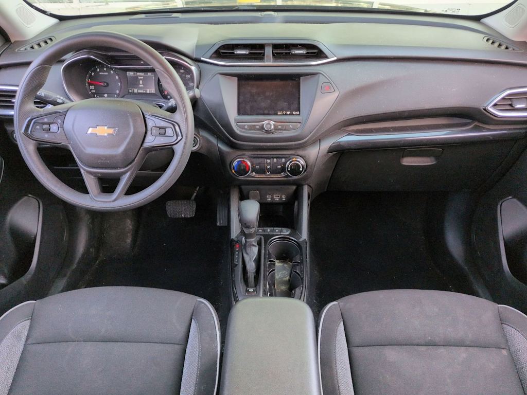 Thumbnail: 2023 Chevrolet TrailBlazer - 10