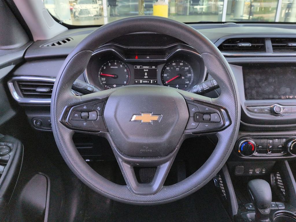 Thumbnail: 2023 Chevrolet TrailBlazer - 14