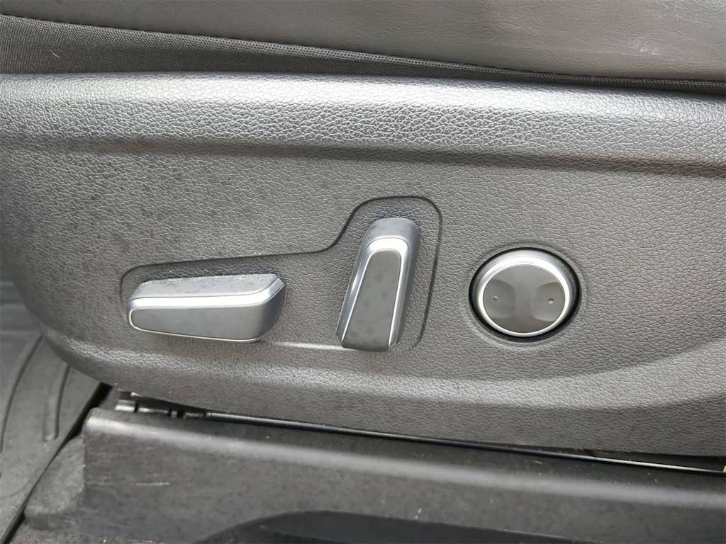 Thumbnail: 2023 Hyundai Palisade - 26