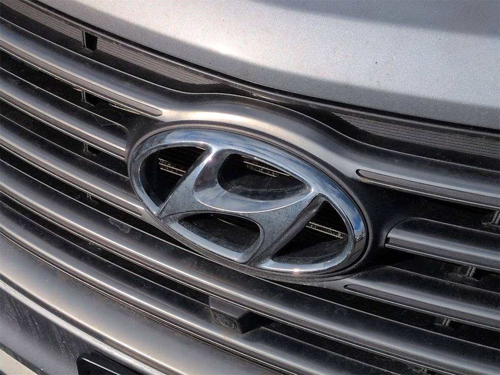 Thumbnail: 2019 Hyundai Santa Fe - 7