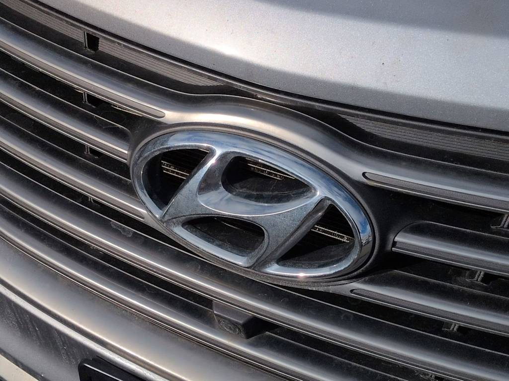 Thumbnail: 2019 Hyundai Santa Fe - 7