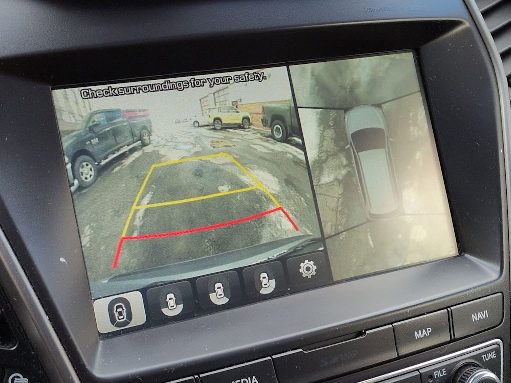 Thumbnail: 2019 Hyundai Santa Fe - 14