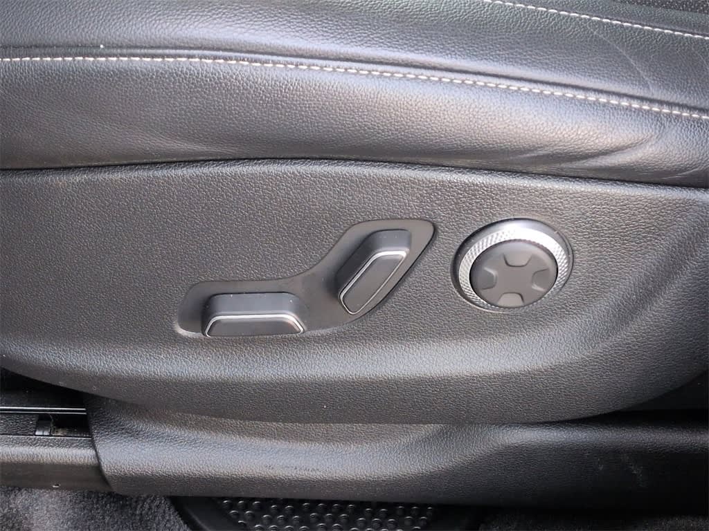 Thumbnail: 2021 Genesis GV80 - 27