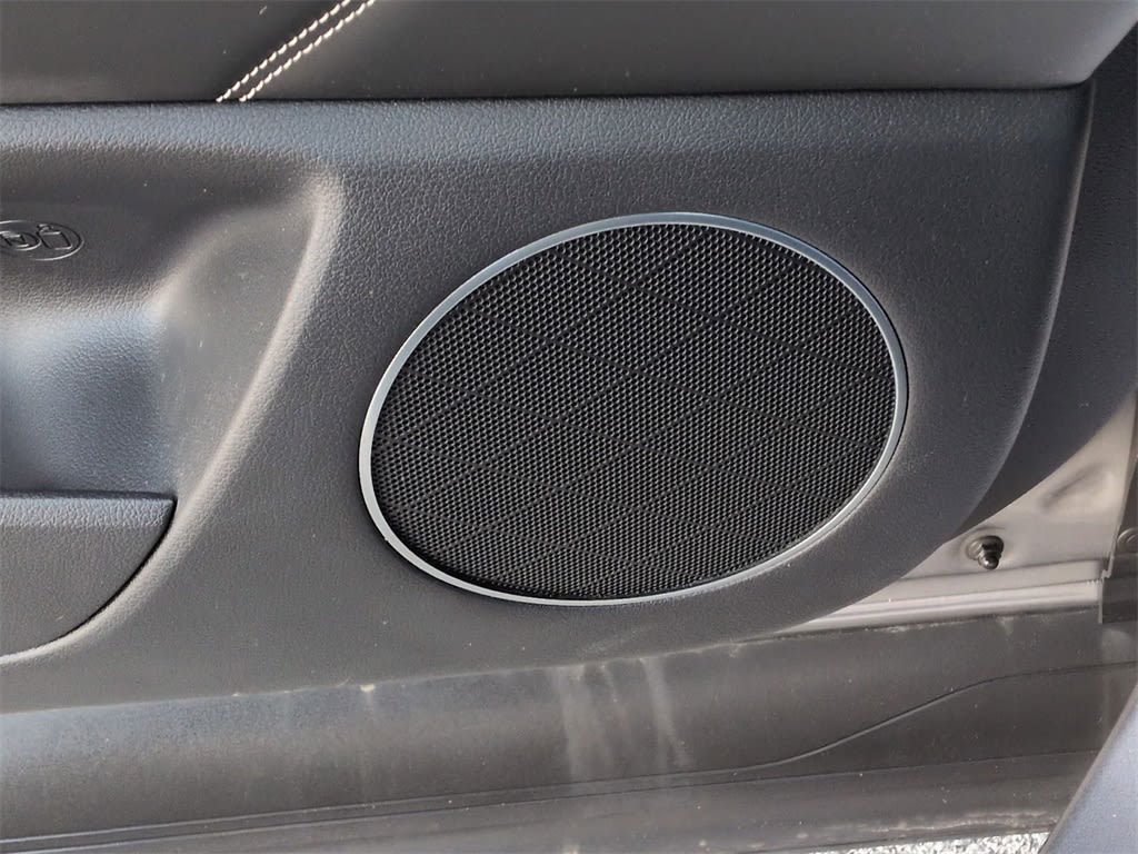 Thumbnail: 2021 Genesis GV80 - 36