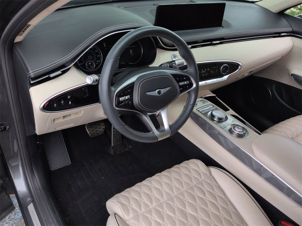 Thumbnail: 2022 Genesis GV70 - 2