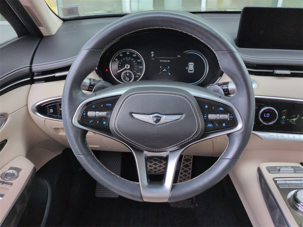 Thumbnail: 2022 Genesis GV70 - 13