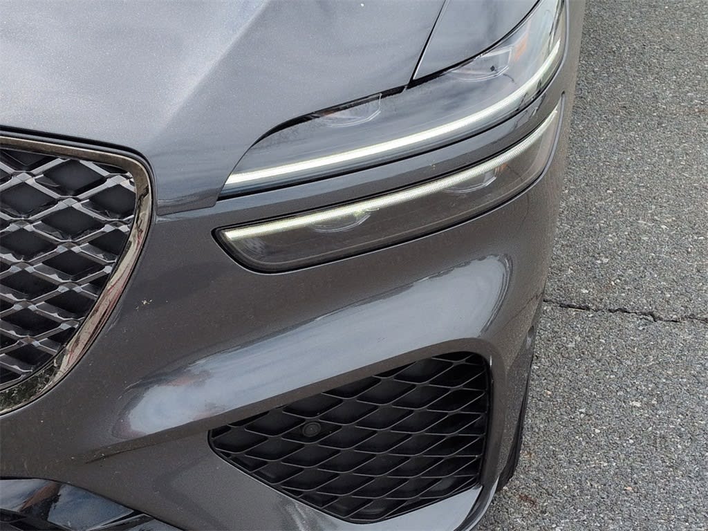 Thumbnail: 2022 Genesis GV70 - 25