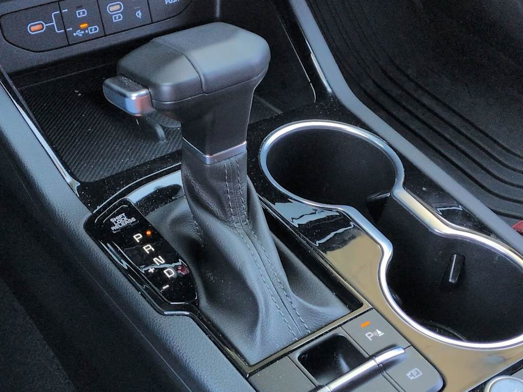 Thumbnail: 2026 Kia K5 - 16