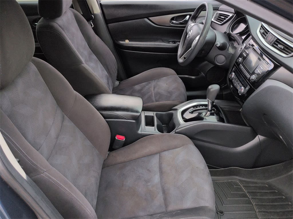 Thumbnail: 2015 Nissan Rogue - 29