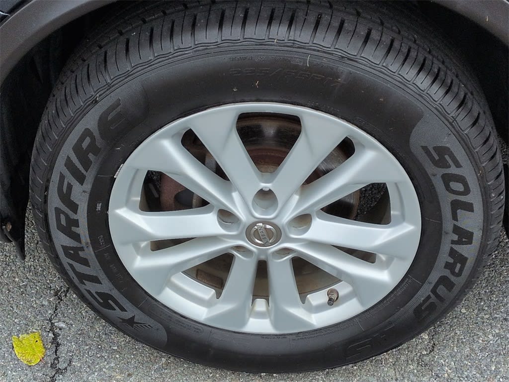 Thumbnail: 2015 Nissan Rogue - 7