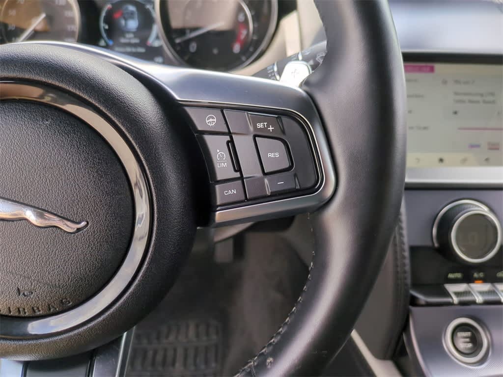 Thumbnail: 2020 Jaguar F-Type - 27
