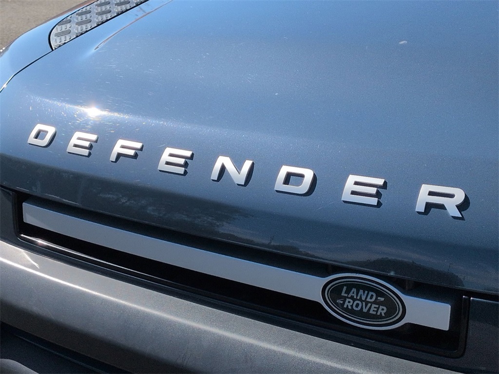 Thumbnail: 2020 Land Rover Defender - 26