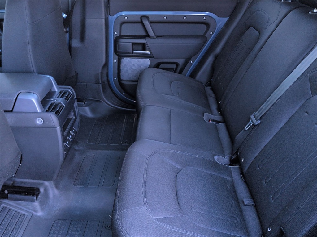 Thumbnail: 2020 Land Rover Defender - 11