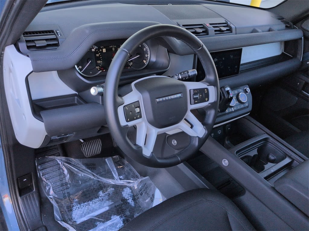 Thumbnail: 2020 Land Rover Defender - 2