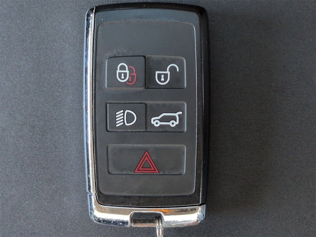 Thumbnail: 2020 Land Rover Defender - 39