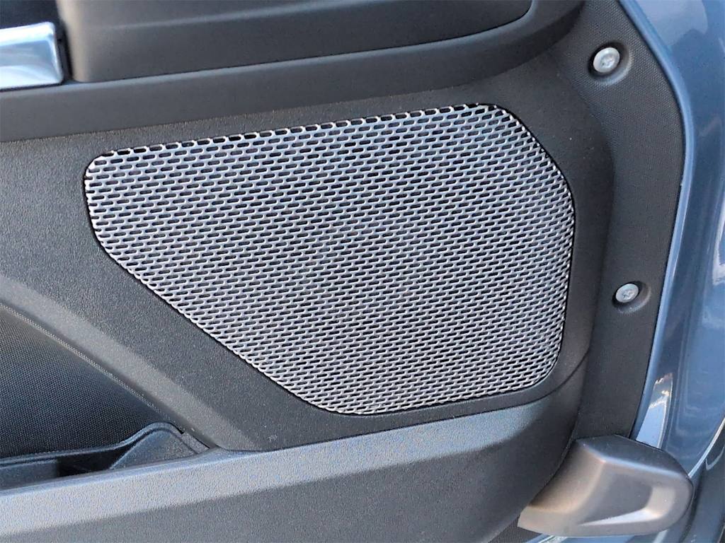 Thumbnail: 2020 Land Rover Defender - 36