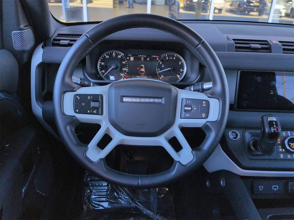 Thumbnail: 2020 Land Rover Defender - 13