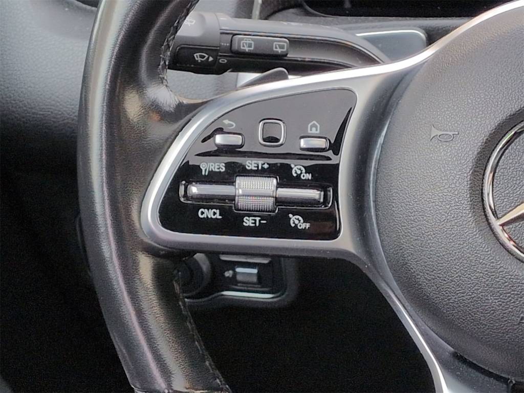 Thumbnail: 2022 Mercedes-Benz GLB - 31