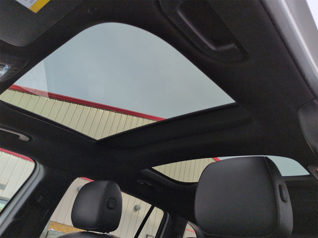 Thumbnail: 2022 Mercedes-Benz GLB - 27