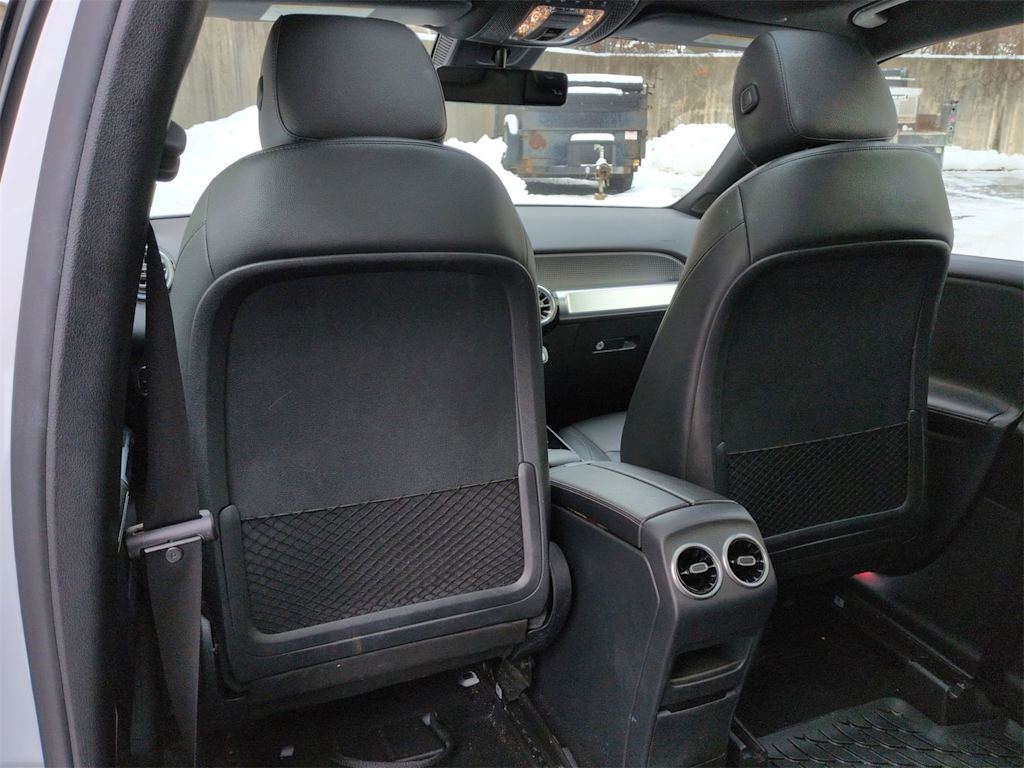 Thumbnail: 2022 Mercedes-Benz GLB - 12