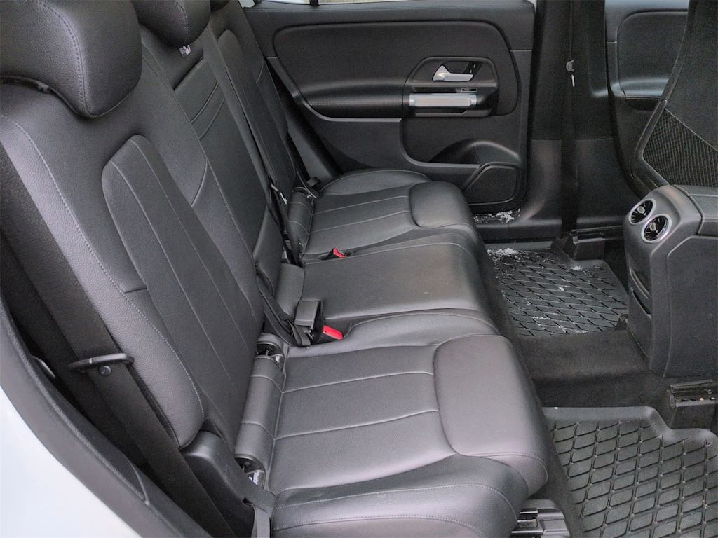 Thumbnail: 2022 Mercedes-Benz GLB - 28