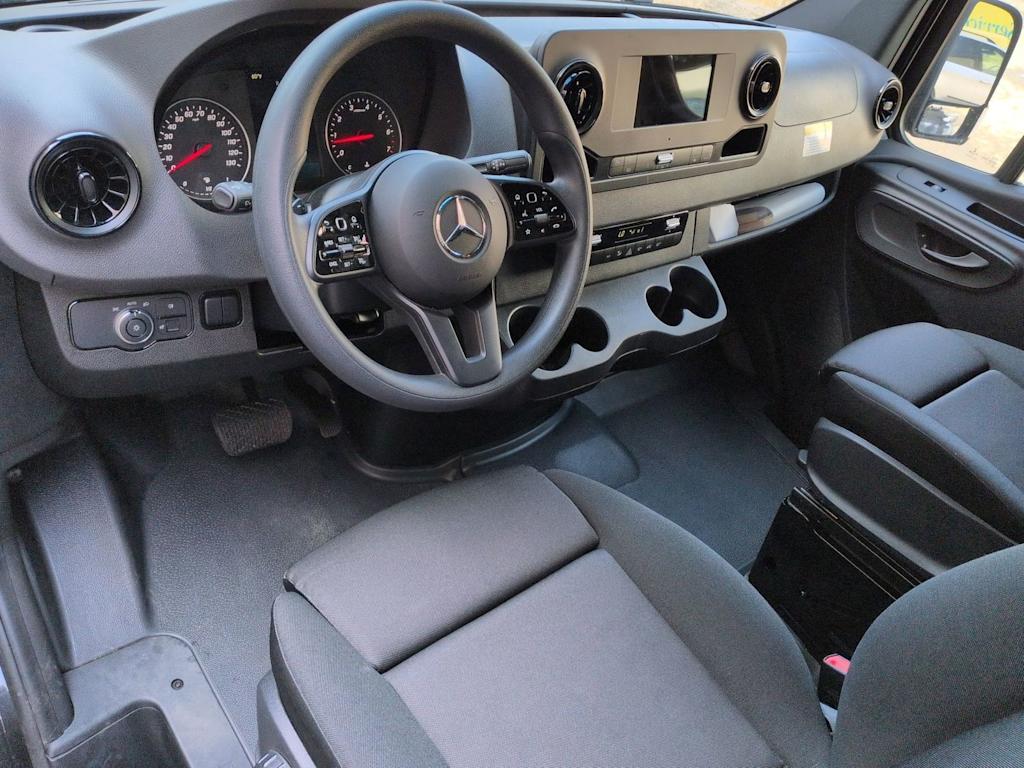 Thumbnail: 2023 Mercedes-Benz Sprinter - 2