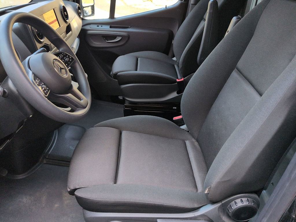 Thumbnail: 2023 Mercedes-Benz Sprinter - 11